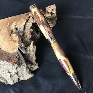 🎁 Handcrafted Ink Pen cholla wood